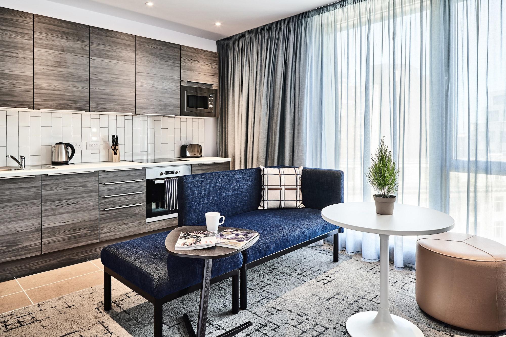 Apart-hotel Citadines Centre 4*